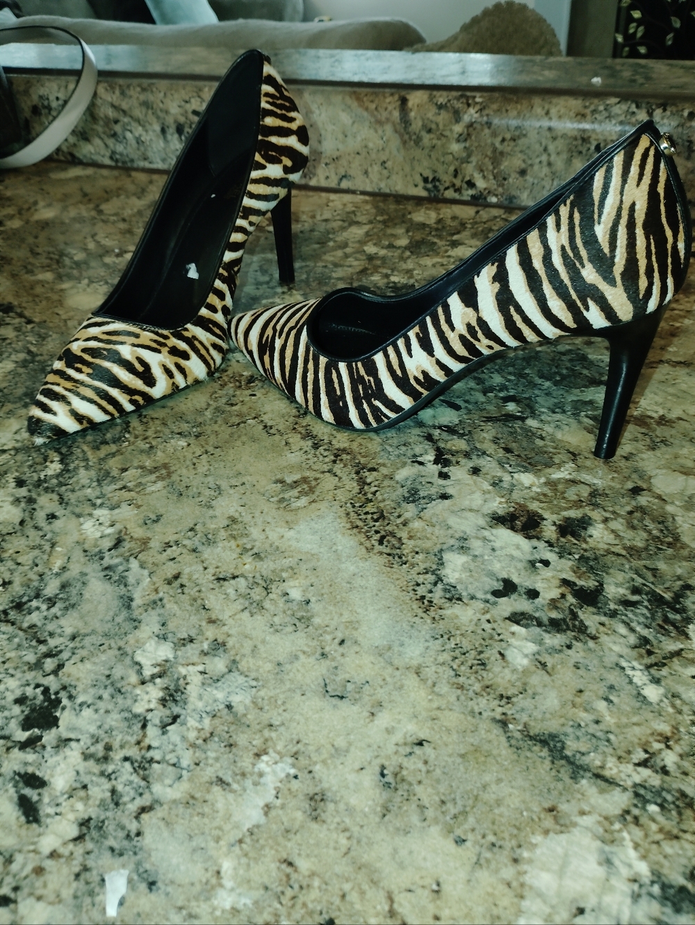 Michael Kors Zebra-Print Pointed Stiletto Heels in Black and Brown 8 Calf Hair - Picture 11 of 13